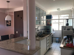 Apartamento Enseada, 56 m2, ao lado Carrefour, totalmente equipado